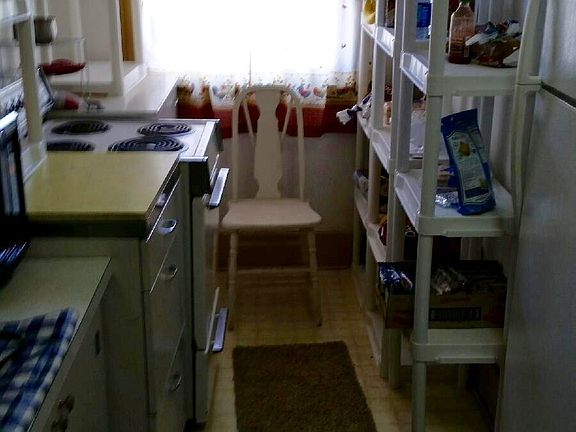 2nd image of 915 27th St