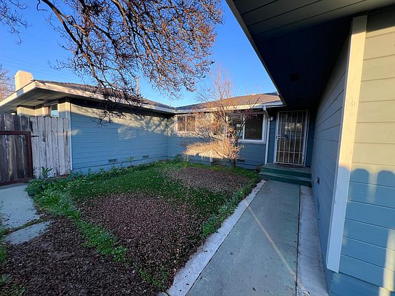 2nd image of 737 E Shields Ave