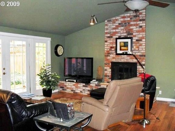 3590 HIckory Ave., Eugene