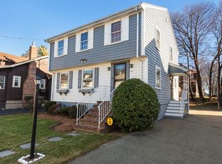 45 Cheriton Rd, Quincy, MA 02170