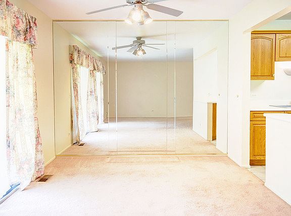 5th image of 1120 Woodbury Ln APT B1