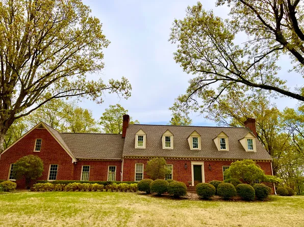 445 Bluff View Dr, Batesville, AR 72501