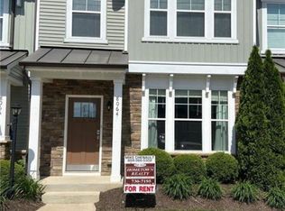 8064 Rutland Village Dr, Mechanicsville, VA 23116