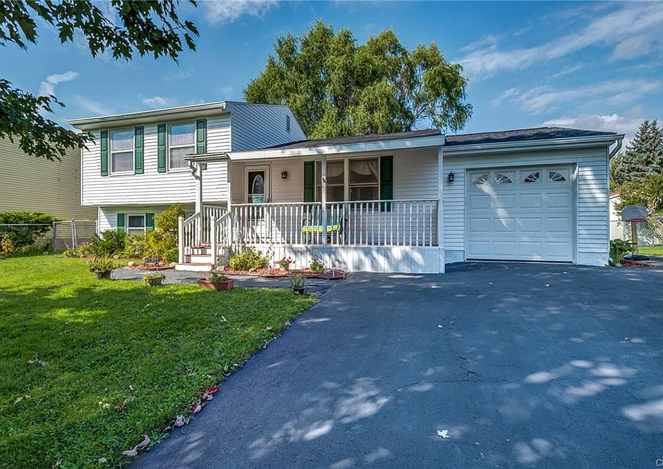 1st image of 7583 Iris Ln
