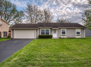 416 E Chippendale Dr, Bartlett, IL 60103