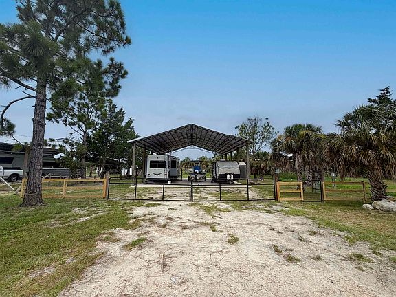 4th image of Vacant Osprey Cir Lot 27