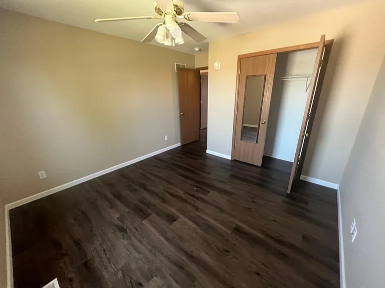 314 S Creekside Ct #314 — Photo 12