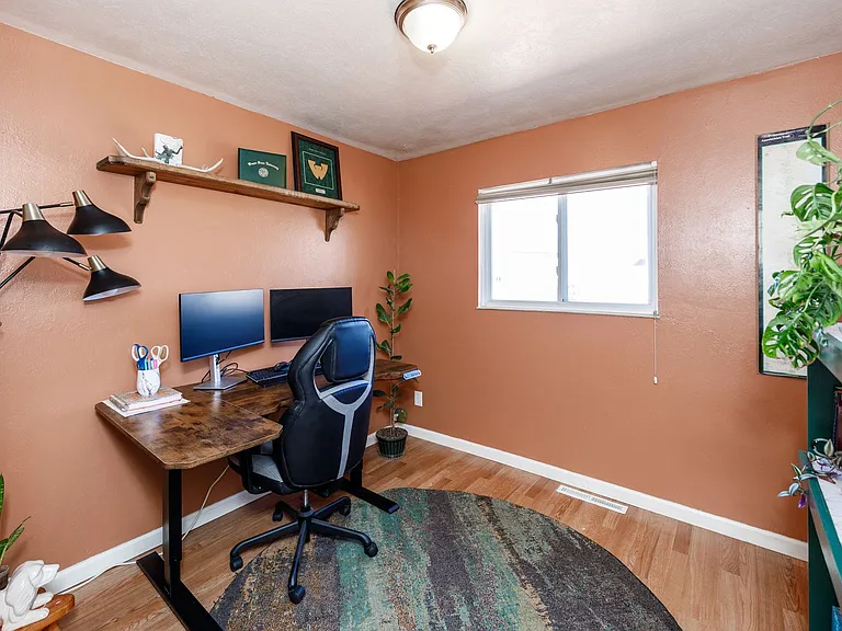 623 Catalina Dr — Photo 14