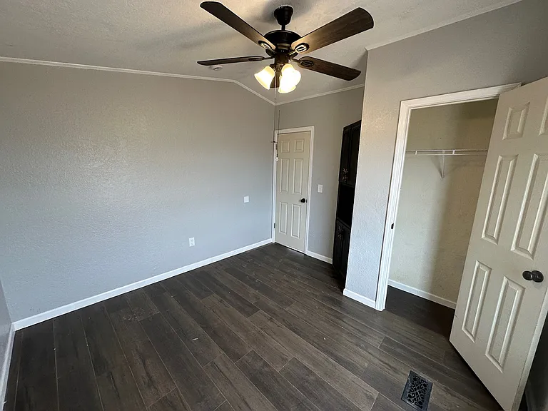 7301 E County Road 62 — Photo 9