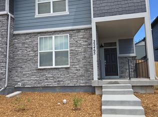 22465 E 7th Pl, Aurora, CO 80018