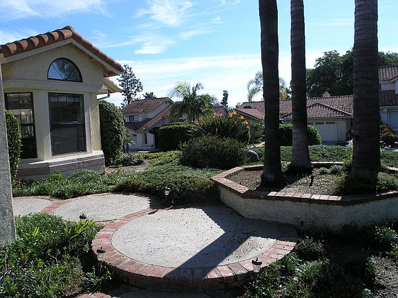 3rd image of 2099 Balboa Cir
