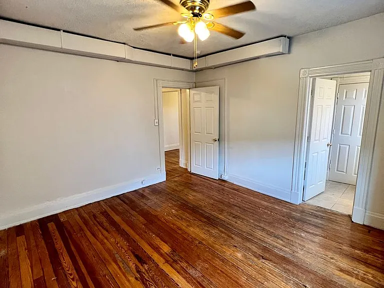 3024 Stuart Ave — Photo 4