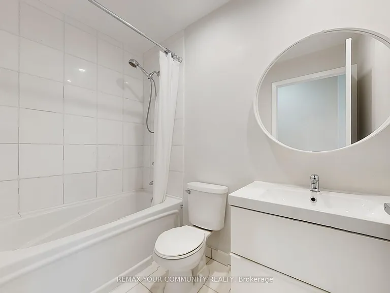 208 Queens Quay St W #2212 — Photo 18