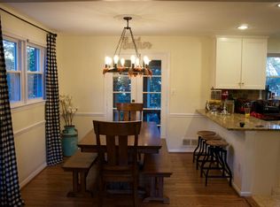6091 8th Pl N, Arlington, VA 22205