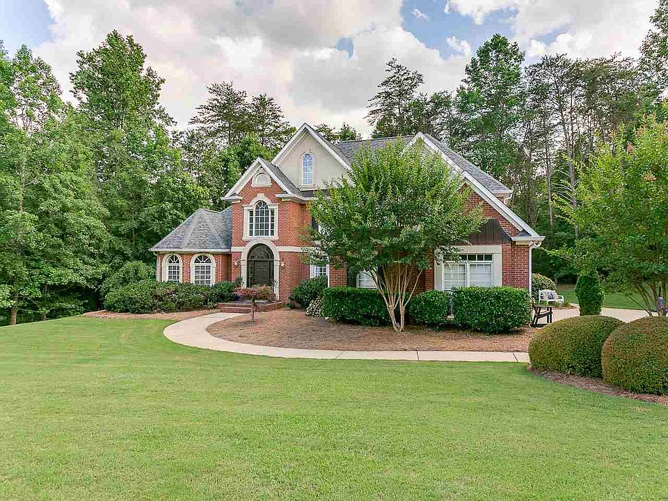 1st image of 377 Hidden Creek Cir
