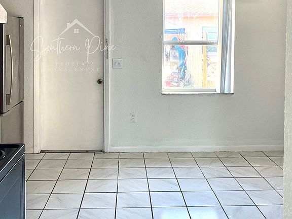 4th image of 708 N Maryland Ave
