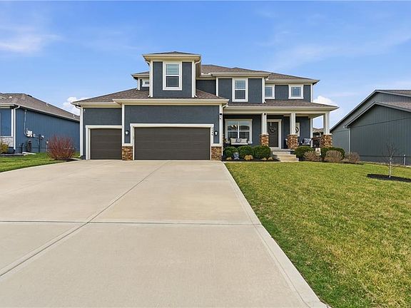 2nd image of 4406 SW Amethyst Dr