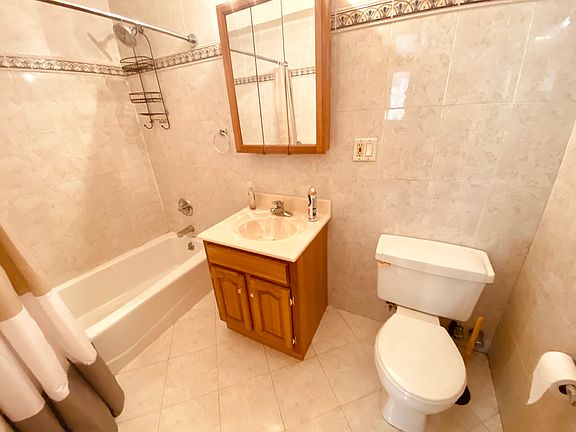 4th image of 28-05 42nd St #1F