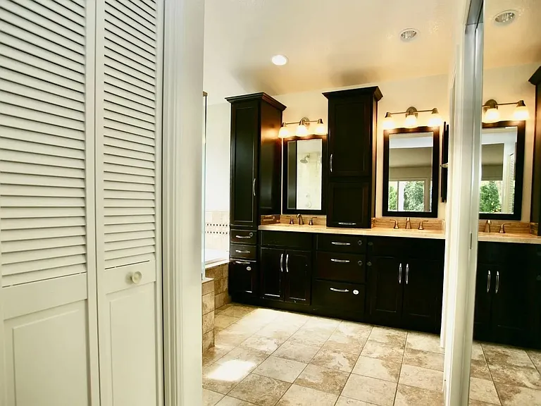 1251 Village View Rd — Photo 17
