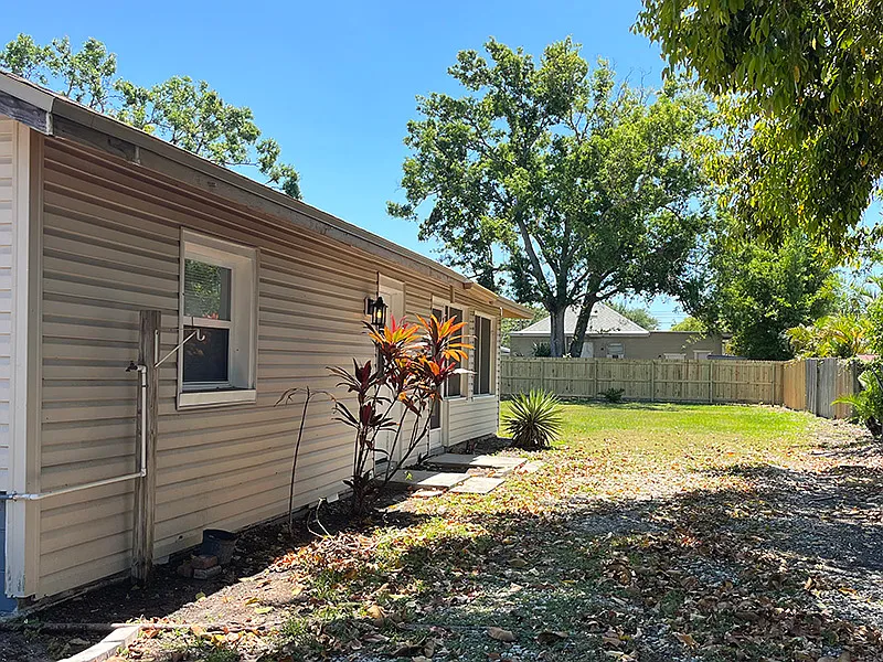 2 bed, 800 sqft, $1,495 — Photo 3