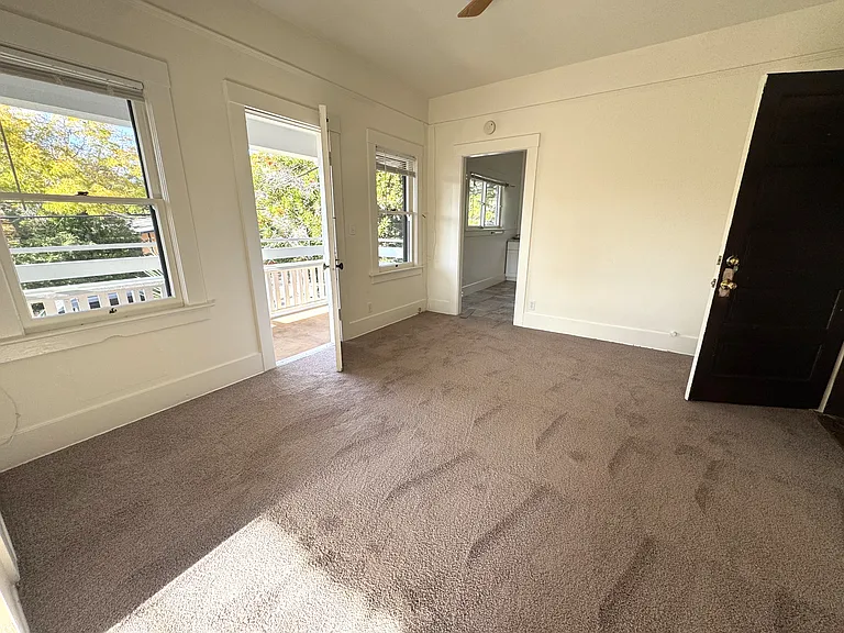 1536 Chapala St #1536 — Photo 1