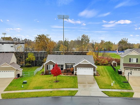 2nd image of 9536 Scotsmoor Dr SE