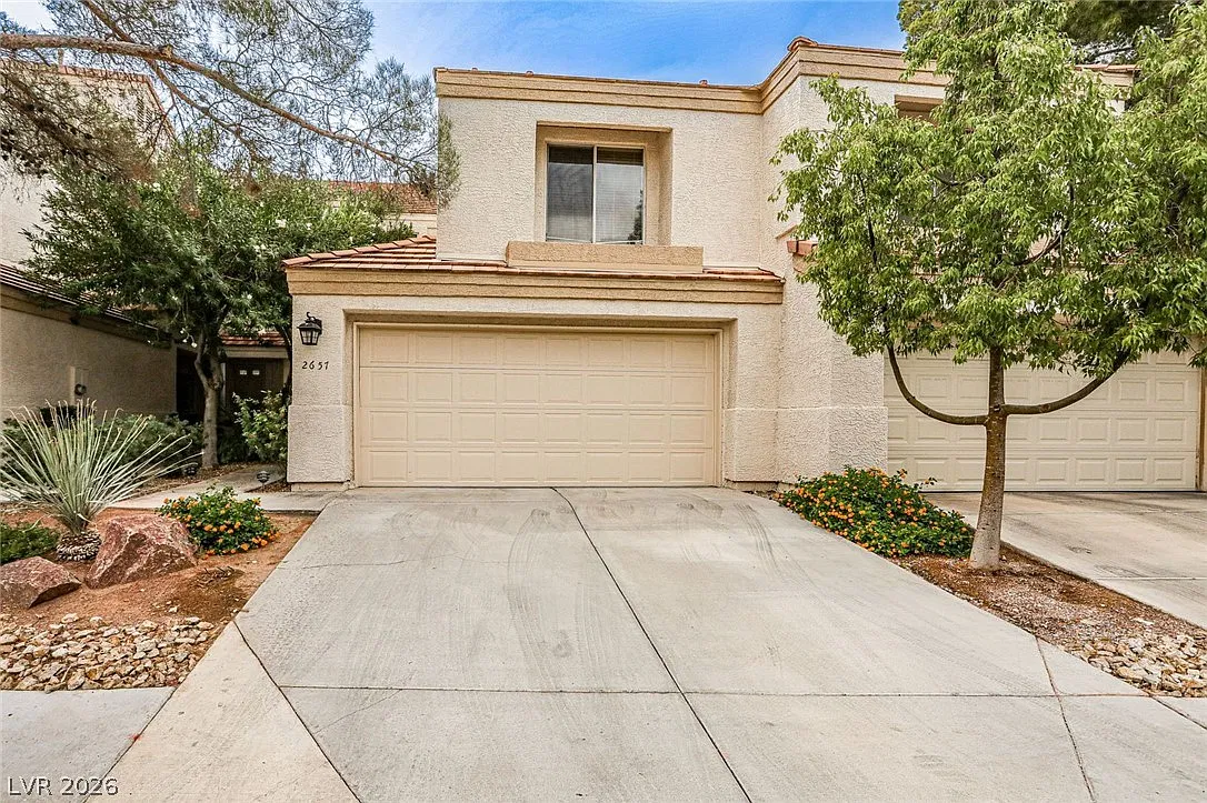 2657 Seashore Dr — Photo 2
