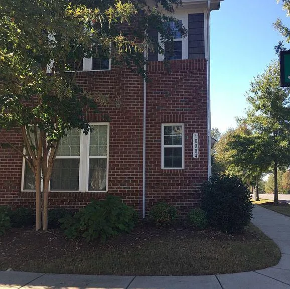 10004 Juniper Trace Dr — Photo 1