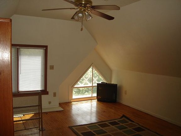 301 Douglas Ave. #5
