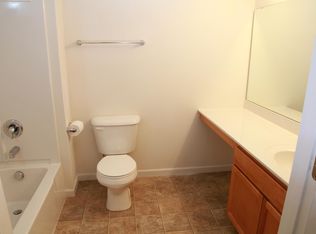 2302 Spring River Dr, O'Fallon, MO 63368