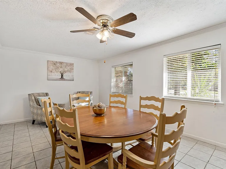 9214 Bronco Dr — Photo 17