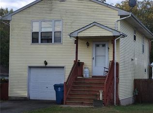 12 Oakwood Ter, Monroe Township, NJ 08831