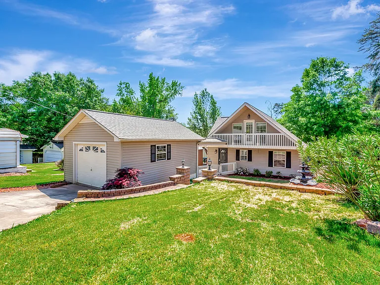 315 Carter Rd — Photo 1