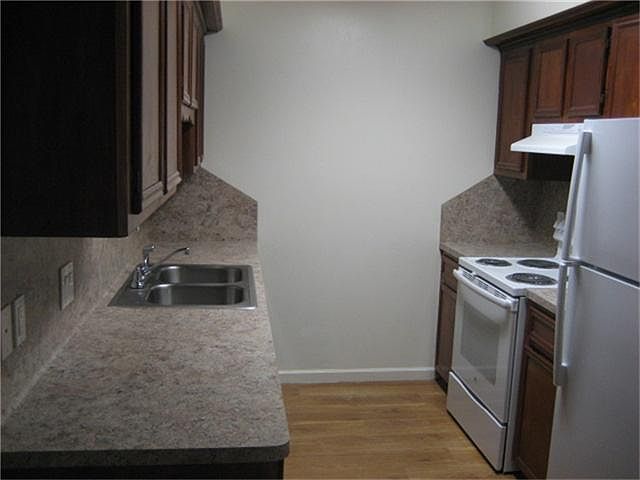 1st image of 3024A Manor Ln
