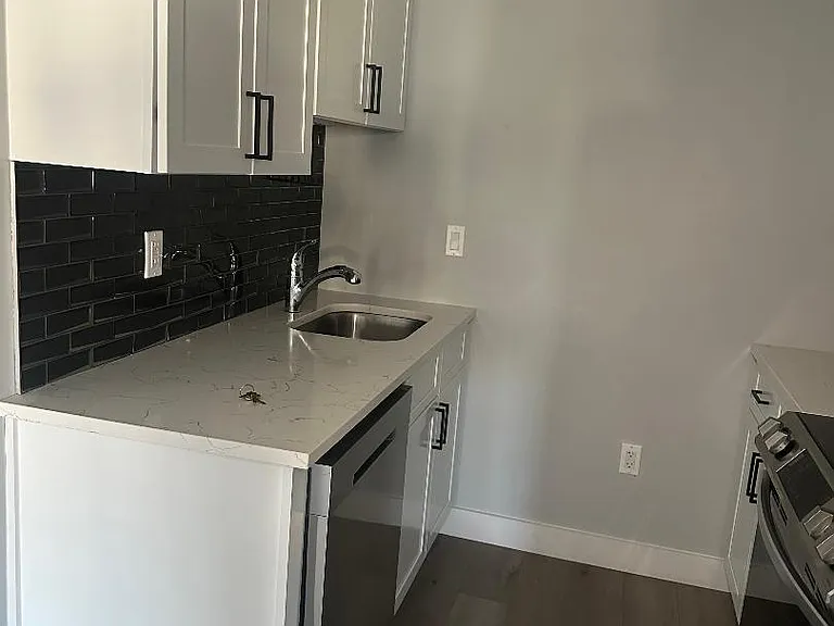 161 Kinderkamack Rd — Photo 11