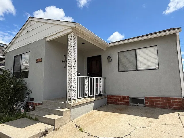 5522 W 82nd St — Photo 2