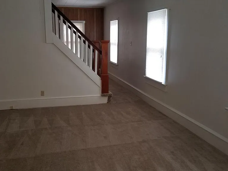114 Central Ave — Photo 3