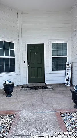 3 bed, 2.0 bath, 1760 sqft, $1,950 — Photo 4