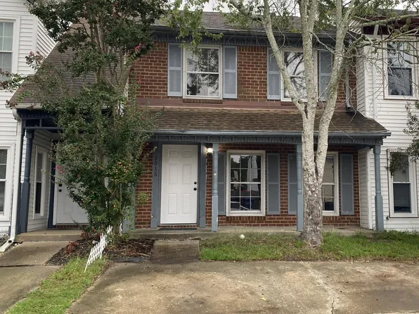 2036 Lyndora Rd, Virginia Beach, VA 23464