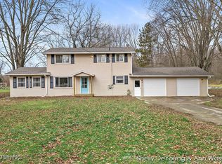 14107 Ritchie Ave NE, Cedar Springs, MI 49319