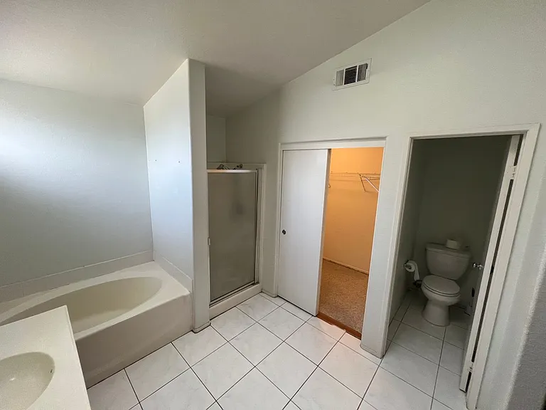 7834 Boxwood Ct — Photo 17