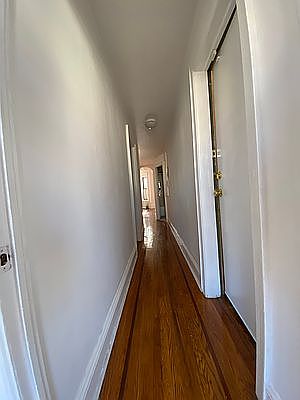 3rd image of 382 Parkside Ave #Cc