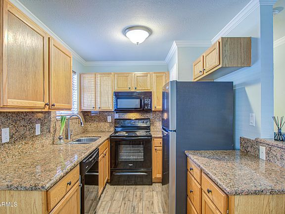 5th image of 4401 N 12TH Street #105