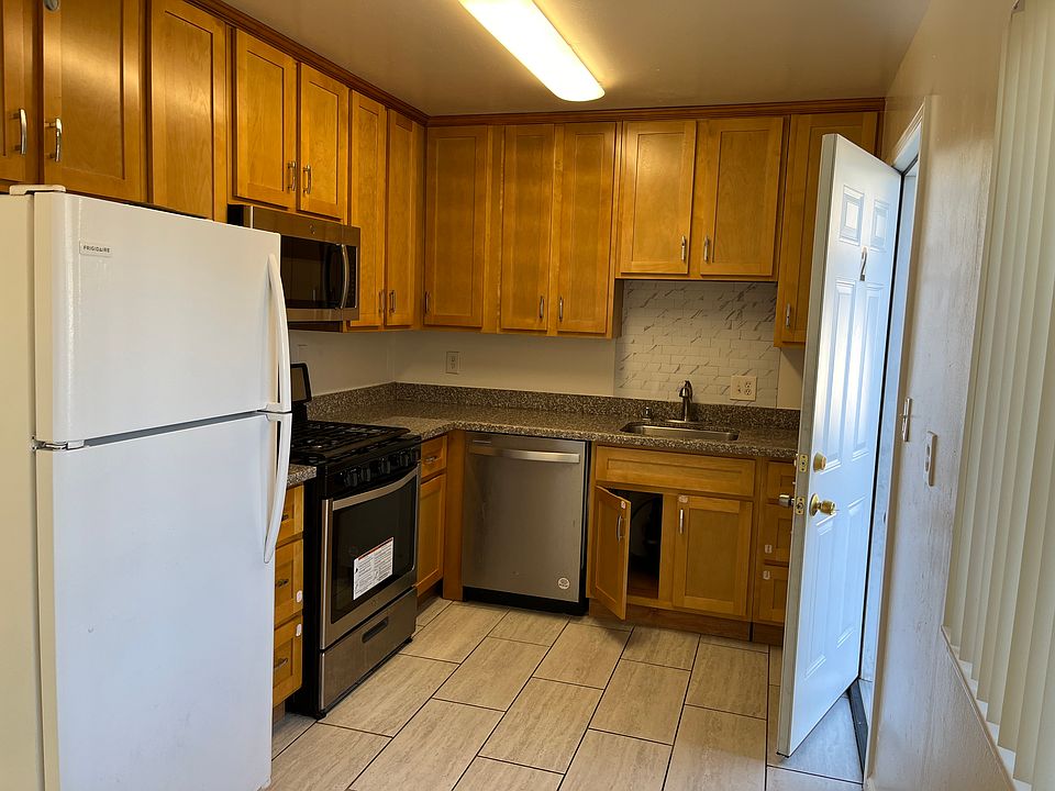 1st image of 3575 Granada Ave #2