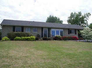 1158 N Crestwood Dr, Fayetteville, AR 72701