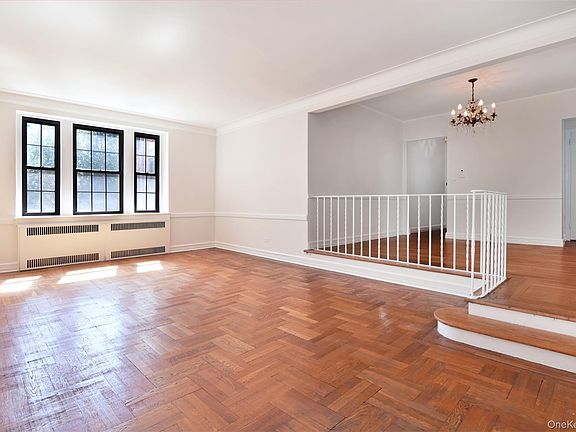 2nd image of 35 Parkview Avenue #3E