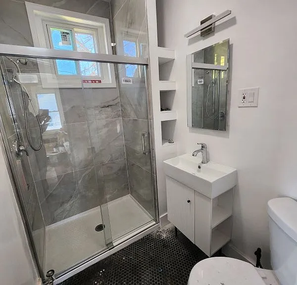 25 Woodlawn Ave #5 — Photo 14