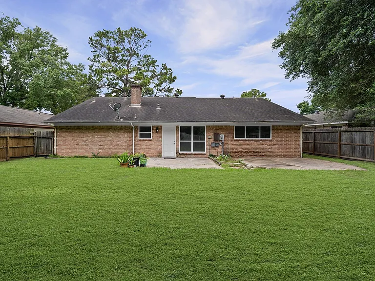 10935 Silkwood Dr — Photo 19