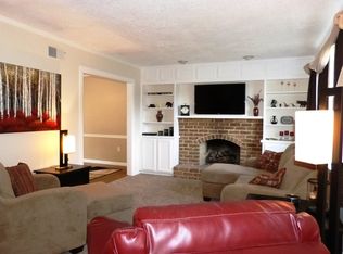 3330 Harrowgate Rd, York, PA 17402