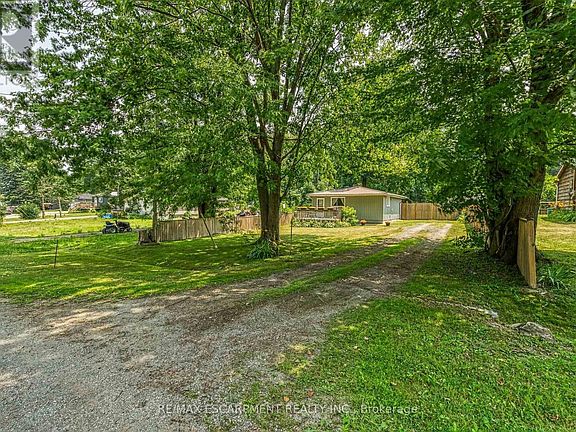 3rd image of 4 Nanticoke Valley Rd